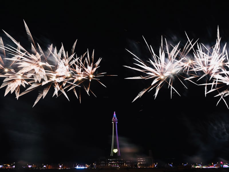 Unreal fireworks were used
