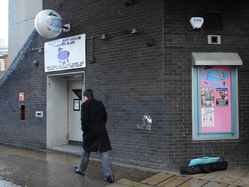 This sci-fi themed bar and nightclub was popular for its retro atmosphere, drawing a crowd of alternative music lovers. It hosted themed nights, including retro and rock music events, and it closed down during the 2020s.