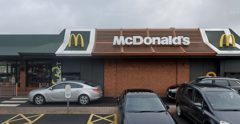 McDonald’s at Dundonald has a Google rating of 4.1*, with 49.95% of ratings at 5*.