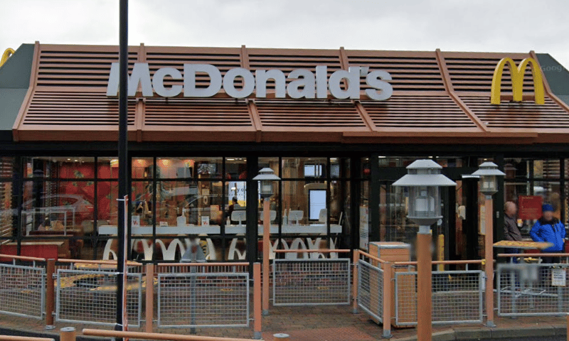 McDonald’s at Portadown has a Google rating of 4.0*, with 50.13% of ratings at 5*.