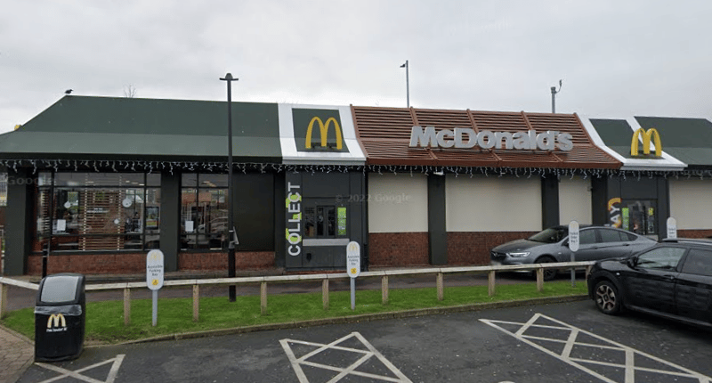 McDonald’s at Westwood Shopping Centre, Belfast has a Google rating of 3.9*, with 48.32% of ratings at 5*.