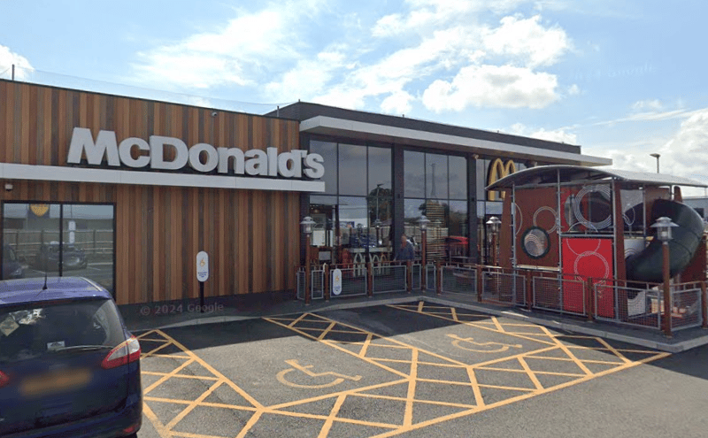 McDonald’s at Broadlands, Norwich has a Google rating of 3.8*, with 47.96% of ratings at 5*.