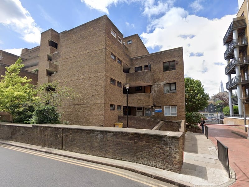 There were 369 survey forms sent out to patients at St Katharine Docks Practice in east London. The response rate was 28%, with 103 patients rating their overall experience. Of these, 85% said it was very good and 10% said it was fairly good.