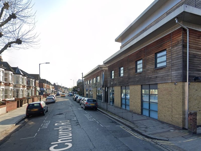 There were 805 survey forms sent out to patients at Newham Transitional Practice in Manor Park, London. The response rate was 17%, with 139 patients rating their overall experience. Of these, 72% said it was very good and 20% said it was fairly good.