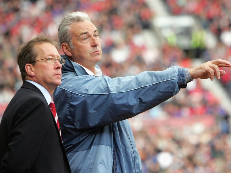 Played more than 200 times for Leeds but missed out on the Division One title, having joined Luton Town on loan in 1992. Spent most of his post-playing career as assistant coach to Alan Curbishley at Charlton Athletic and West Ham. Re-joined Leeds as a first-team scout for a brief spell and had been in similar roles at Brighton and West Brom up until 2015.