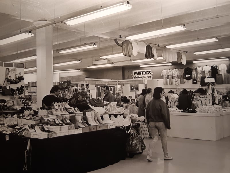 Inside Pricebusters