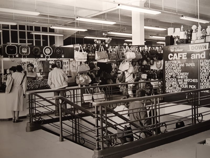 Inside Pricebusters