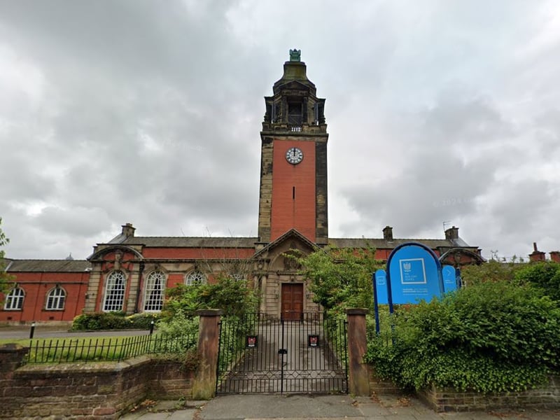 The Blue Coat school is a secondary grammar school and sixth form in Liverpool. It has selective entry, meaning students usually need to pass an exam or meet certain criteria to get in.
In the 2022/23 academic year, it had an A Level point score of 47.39 - giving it an average grade of A-.