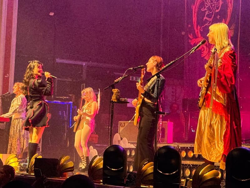 The Glasgow audience sang along to every song in the 70 minute set.
