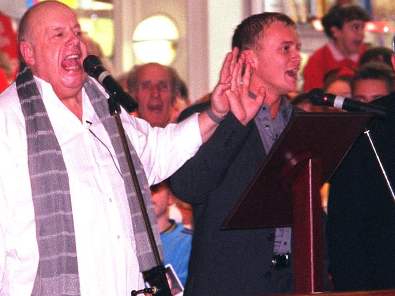 Coronation Street star Steven Arnold, who plays Ashley Peacock, at Meadowhall to switch on the Christmas lights in 1999