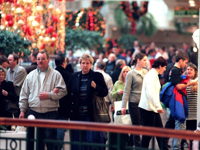Christmas shoppers at Meadowhall in 1997