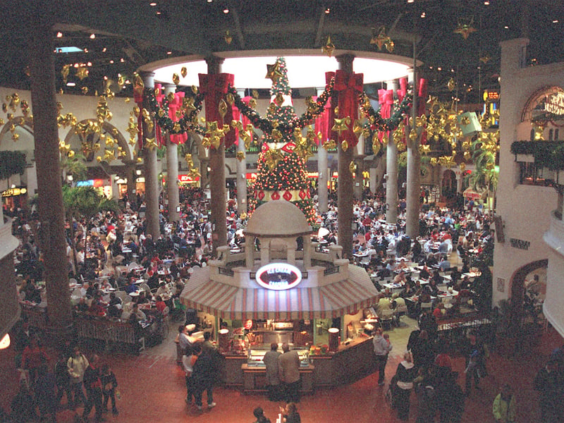 Christmas shopping at Meadowhall in 1999