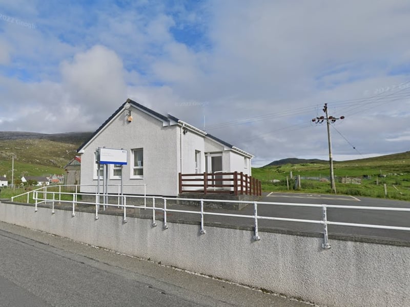 There were 95 responses from patients at South Harris Medical Practice in Isle Of Harris, with 98% rating their overall experience as positive. 