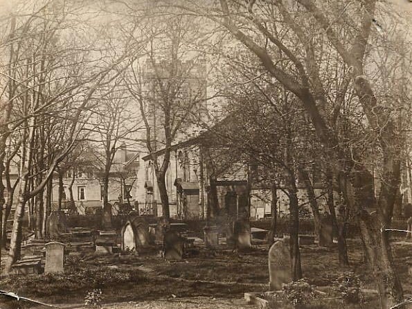 Poulton in the 1930s without a crocus to be seen