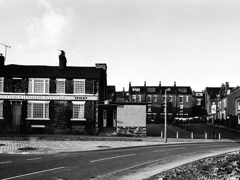 The Chemic Tavern on Johnston Street by the junction with Woodhouse Street. Beulah Street is on the right. The Pub name and street names come from Johnston's Chemical Works originally located opposite the pub. The company manufactured industrial chemicals including Vitriol (sulphuric Acid). Pictured in November 1981.