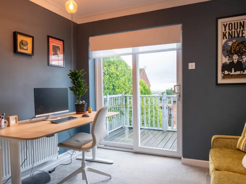 This home is on the market for £600,000 and it is being sold with Jeffries & Dibbens Estate Agents.