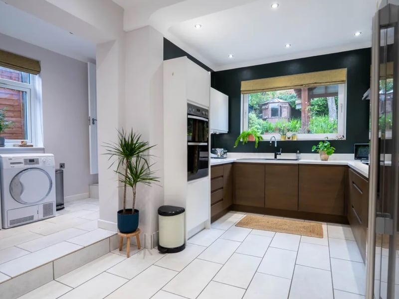 The listing says: "Having been modernised throughout, this versatile home boasts over 1830 sq. Ft of spacious living accommodation, including annexe facilities with separate front access."