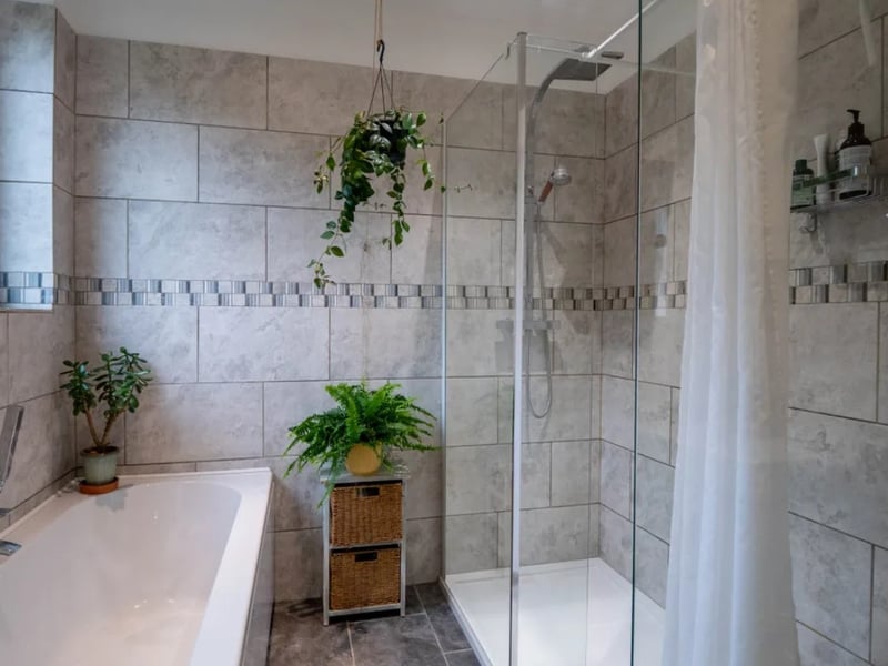 The listing says: " Benefits include no forward chain, off road parking, gas central heating, double glazing, a short distance to the fields of Portsdown Hill and is within the catchment of both Solent and Springfield schools." 
