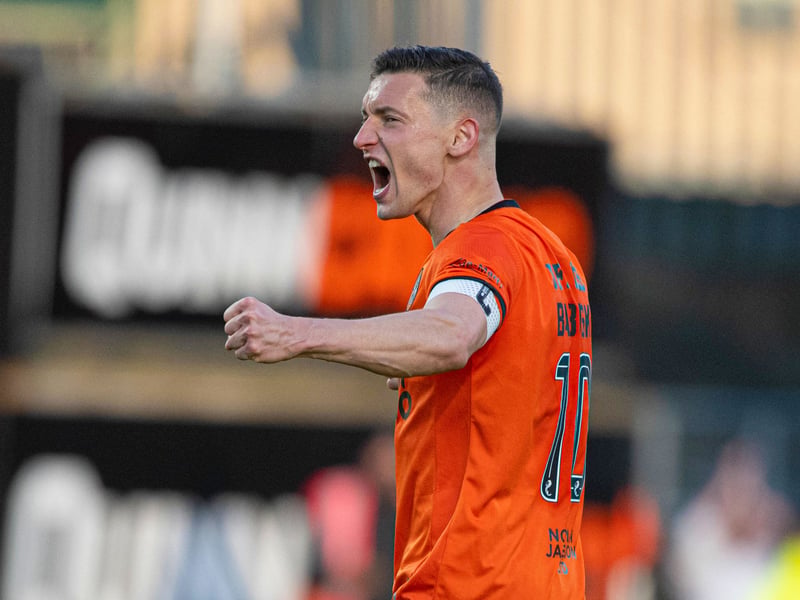 Not the first time he has appeared in this team, the North Macedonian created three chances for Dundee United in the dramatic late 3-2 win over Hibs, picking up a 8.2 rating. Had a 84% passing accuracy rate, made 12 recoveries and was dispossessed just once.