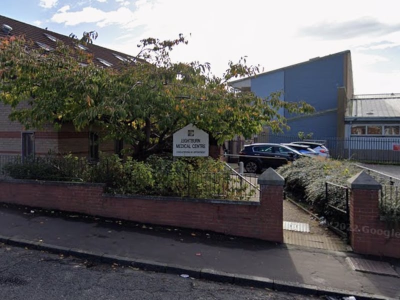 There were 96 responses from patients at Dr K Miller & Partners - Lightburn Medical Centre in Glasgow, with 88% rating their overall experience as positive.