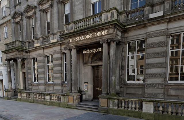 The Standing Order in George Street takes its name from the Union Bank of Scotland which the venue was formerly used for. The premises were listed Grade A designed by David Bryce from 1874 to 1878.