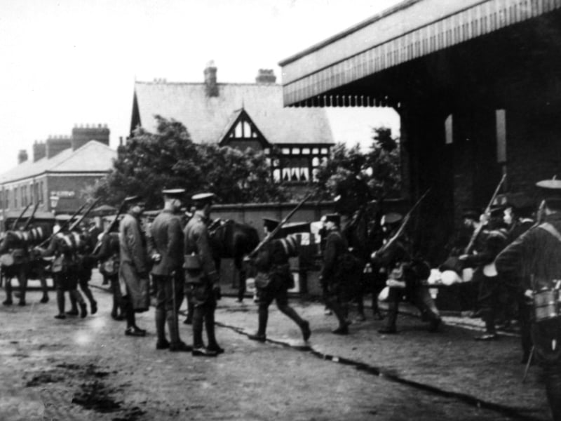 Troops arriving at Kirkham Railway Station, 1912