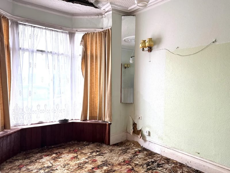 This home is perfect for someone looking for a renovation project. 