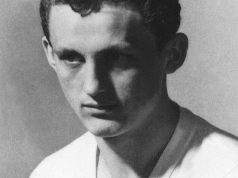 It was the turn on Hungary forward Albert to win the award in 1967. Nicknamed "The Emperor", he was one of Hungary's most loved footballers.