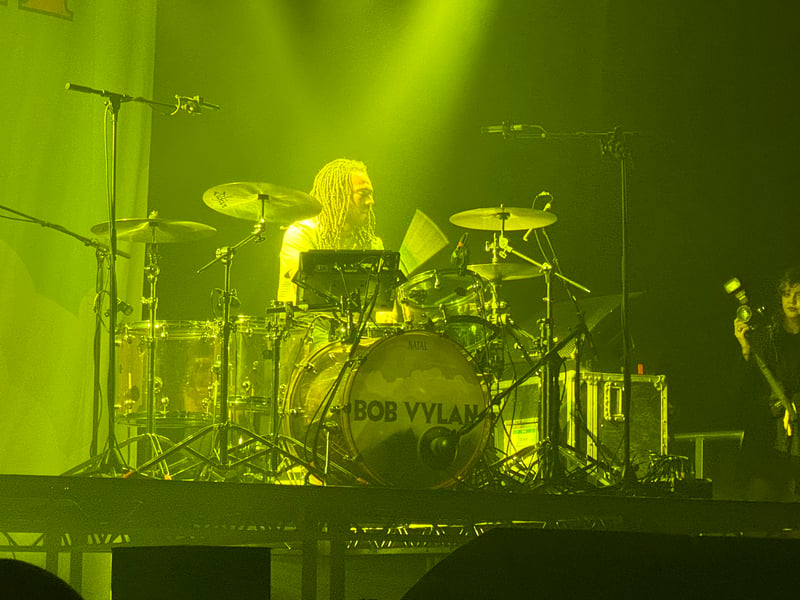 Bobbie Vylan on drums.