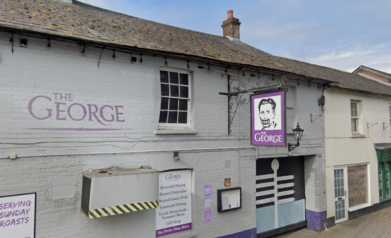 The George, Fordingbridge has a 4.5* rating from 1,316 reviews. A TripAdvisor reviewer said: “Great to revisit this gem and find it as good as ever. Menu offers an excellent choice of freshly prepared food that delivers on quality and quantity. Good value for money considering the standard of food offered and polite, friendly, happy service adds to the whole experience.”