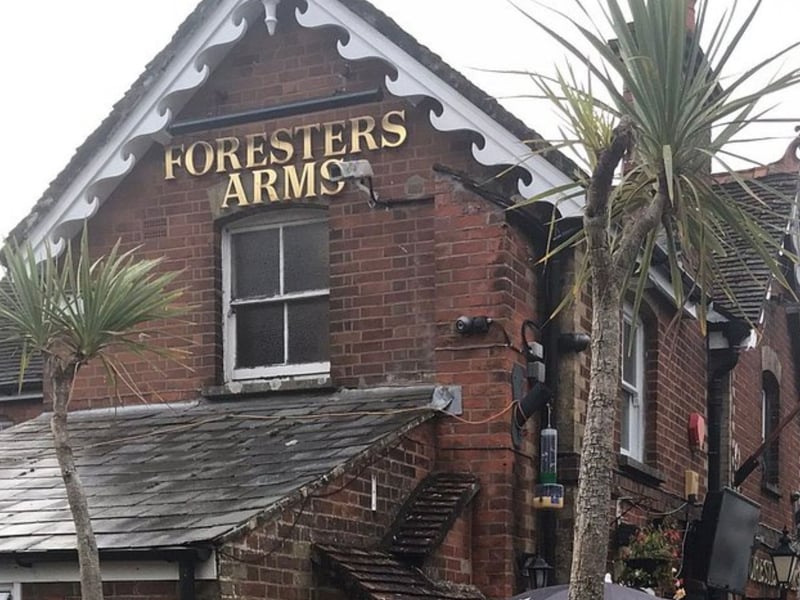 Foresters Arms, Brockenhurst has a 4.5* rating from 701 reviews. A TripAdvisor reviewer said: “Always our go to when we are in the New Forest. Have to say the beef roast was exceptional when we ate there at our October visit. My other half who prefers the scampi said it was delightful. Thank you chef for delivering such amazing food. Hope to see you again soon.”