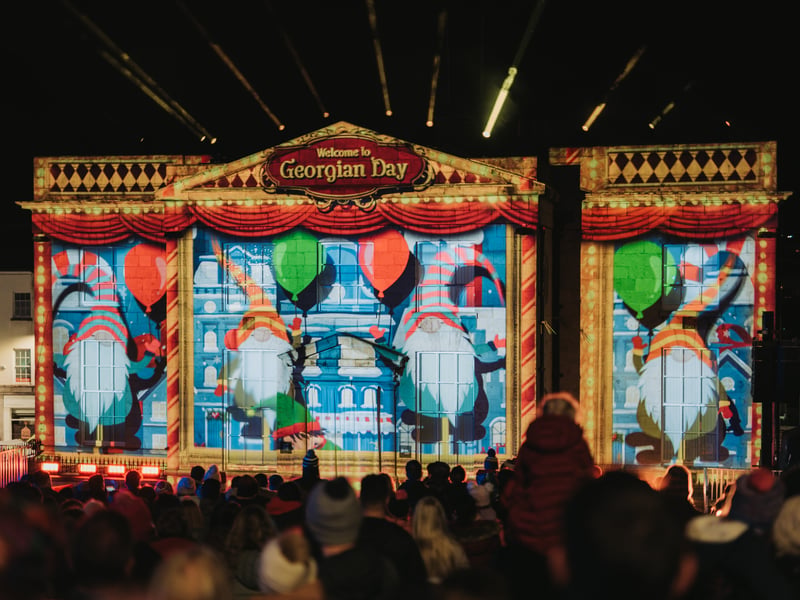 The dramatic “It’s A Holly Jolly Christmas” light show will transform the Market House in Armagh; a beautiful Georgian building into a shimmering canvas for images, special effects, and other surprises on November 29 and 30. Weather permitting, Santa hopes to arrive on the roof of Market House, Market Street, to wave hello to everyone too.