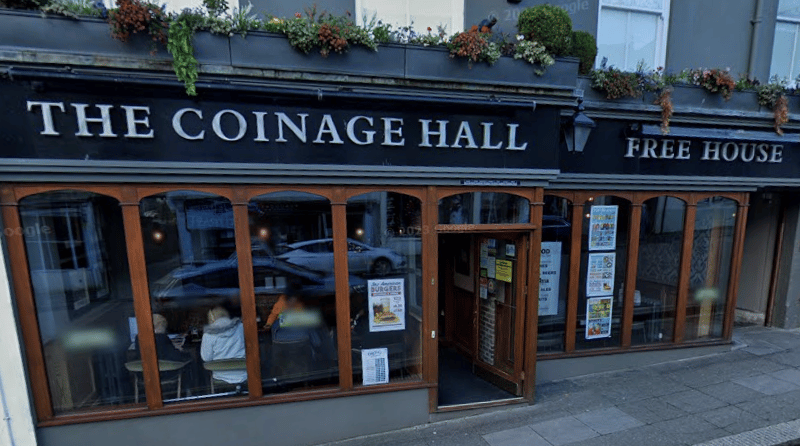 MyUKTour says: “9th-century townhouses form the foundation of The Coinage Hall, which opened as a Wetherspoons pub in November 2015. Surprisingly big, the venue spreads across four separate levels and boasts a large beer garden.”