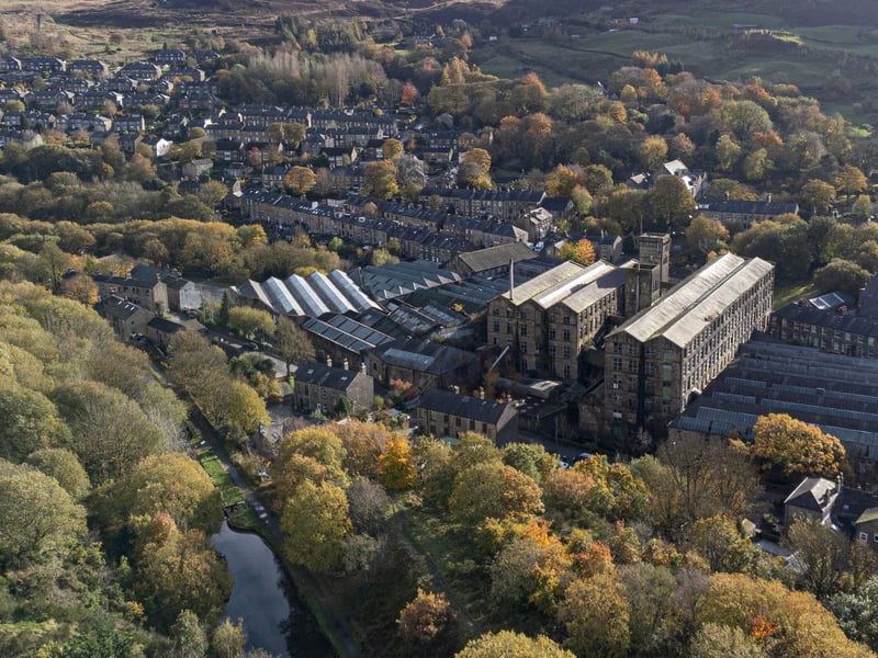 This village near Huddersfield combines beautiful natural landscaped and rich cultural history, offering a range of heritage and outdoor activities perfect for an autumn day.
Here you can find award-winning eateries, walking trails and canal boats once used to transport coal which takes you through one of the longest highest and deepest tunnel in the UK.