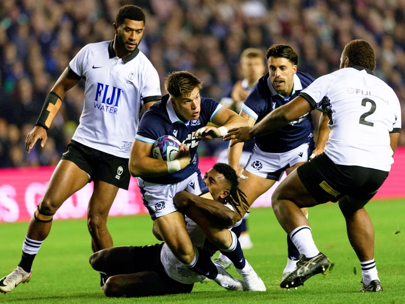 Interception try on 21 minutes when reading Armstrong-Ravula's slack pass and set up Van der Merwe's try before closing off the scoring with a last-minute try. Impressive. 8
