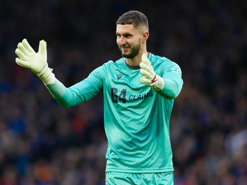 The Englishman had no chance with either of Rangers' goals and made several good saves to keep Motherwell in the match. Unfortunate to end up on the losing side - 8
