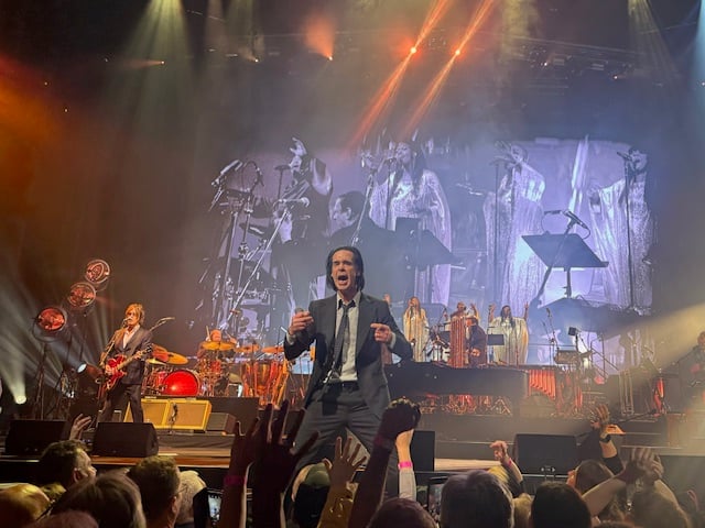 The band encored with 'Papa Won't Leave You, Henry' and 'The Weeping Song', before Cave returned onstage to play 'Into Your Arms' solo on the piano.