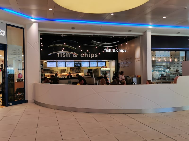 Graveleys Fish and Chips in the White Rose Shopping Centre is named next. ChatGPT said: "Graveley’s serves up traditional fish and chips with a choice of fish (haddock, cod, plaice) and a perfect golden batter. Known for friendly service and fresh ingredients, it’s a reliable spot for classic fish and chips done right."