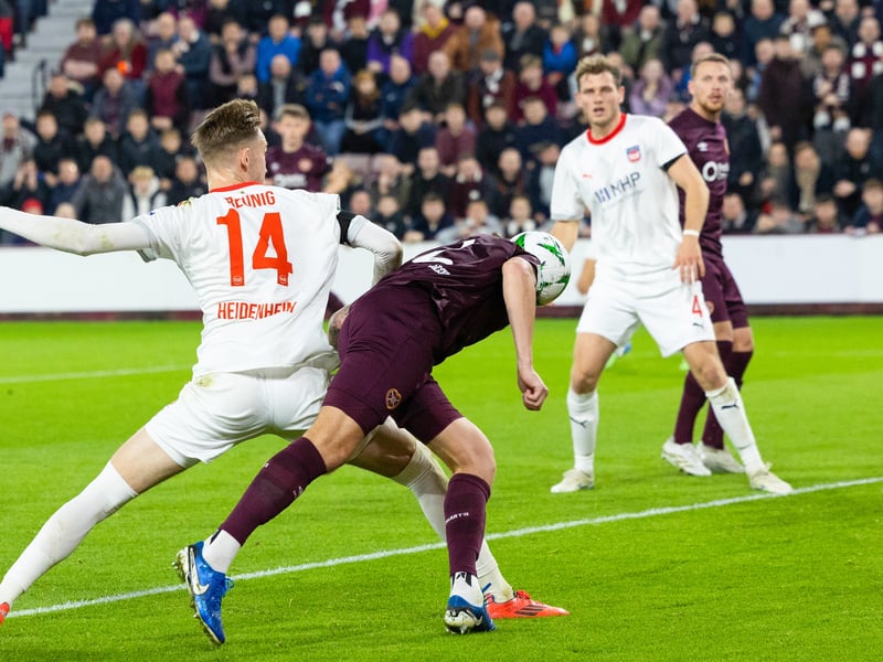 The centre-half will rue not putting his team ahead with a close-range header early on. Bullied Maximilian Breunig in the first half but was beaten too easily by Jan Schoppner in the jump for Heidenheim's second goal. 6