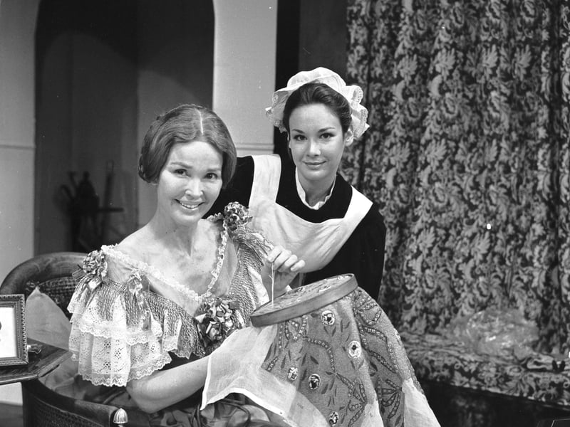 US singer Bing Crosby's second wife Kathryn Crosby and his daughter Mary Frances Crosby (right) appeared in The Heiress at the Church Hill theatre,  Edinburgh in 1976.