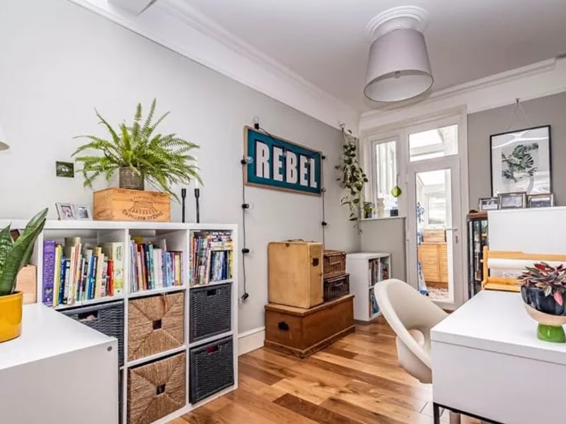 This home is in an ideal location and it is a five minute walk to Fratton Park.
