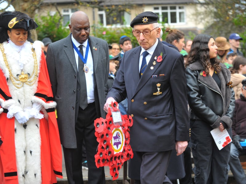 Wilf Jackson of The Association of Jewish ex-Servicemen and Women (AJEX) with his wreath