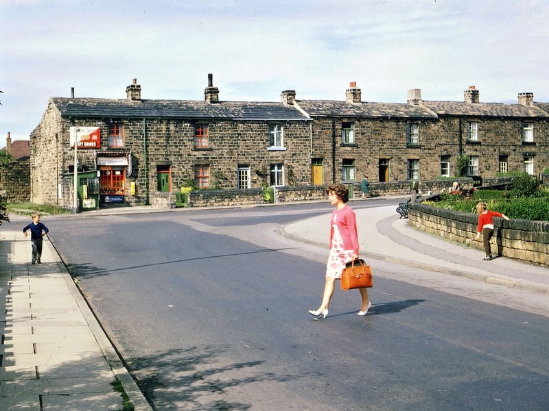 Haigh Moor Road, foreground, looking towards the junction with Westerton Road. This is the terminus for the Westerton Road. This is the terminus for the Westerton - New Farnley bus route at what was called Frost Corner.