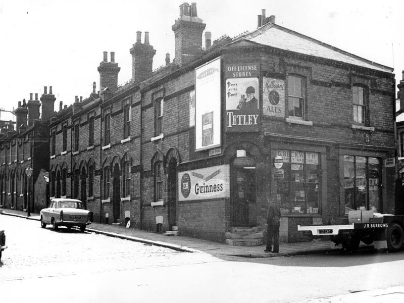 Claro Avenue from the junction with Cambridge Road. The shop is addressed as number 21 Cambridge Road and is a grocer's and off-licence, the business of G. Beckwith.