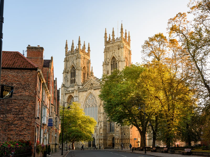 York is one of the most popular Yorkshire areas to visit due to its natural beauty, historical landmarks and delicious places to enjoy a meal. For those on the search for the perfect chippy, York is home to highly-rated fish and chip shops including The Fisherman’s Wife in Ebor Street and Bish ‘n’ Chips on Bishopthorpe.