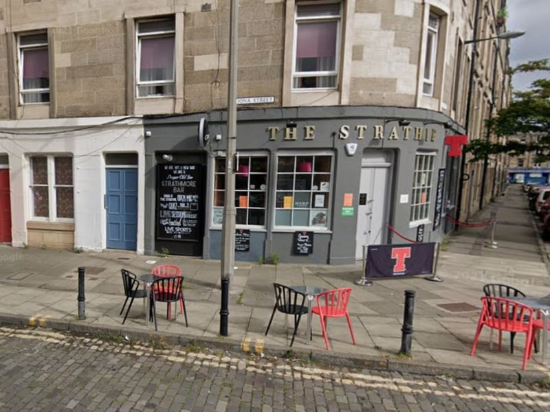 Another great option for Leith trivia fans is the Strathmore (or Strathie) pub on Buchanan Street. It's a 7pm start every Thursday with a £30 rollover jackpot and bar tabs on offer to the winners.