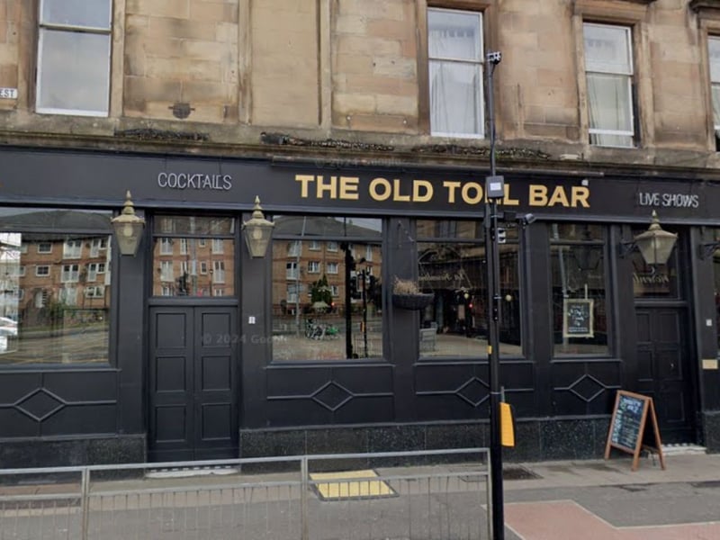 A famous pub located to the south of the Clyde on Paisely Road West, handily-placed for Kinning Park Underground, the Old Toll Bar's quiz starts at 8pm each Wednesday. There's a big rollover jackpot, a £20 bar tab for the winner and, for a little local colour, a bottle of buckfast for second place.
