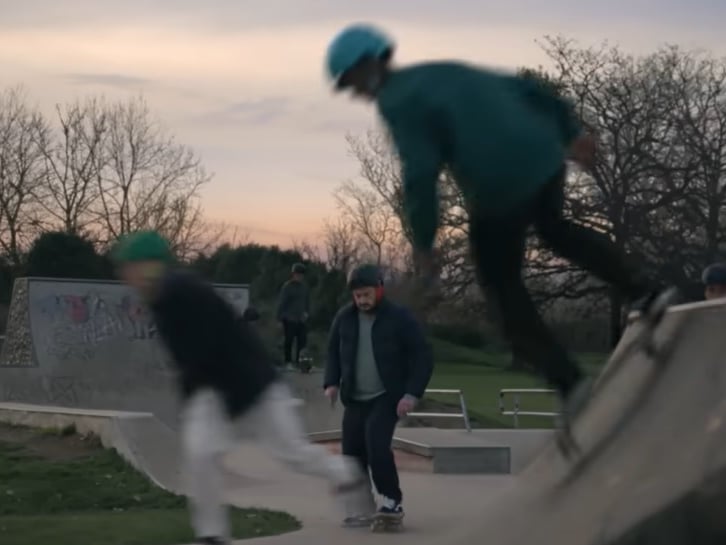 Let me start by saying, I think this advert is great. It is a beautiful way to change up the formula and it carries such an important message. I do have a minor gripe, I don’t get why they didn’t use the original All the Small Things - the cover doesn’t work and since it is largely about a foster dad learning to skate, the original would have fit better. But overall, it is very good. Rating: 4.2 Jingle Bells. 