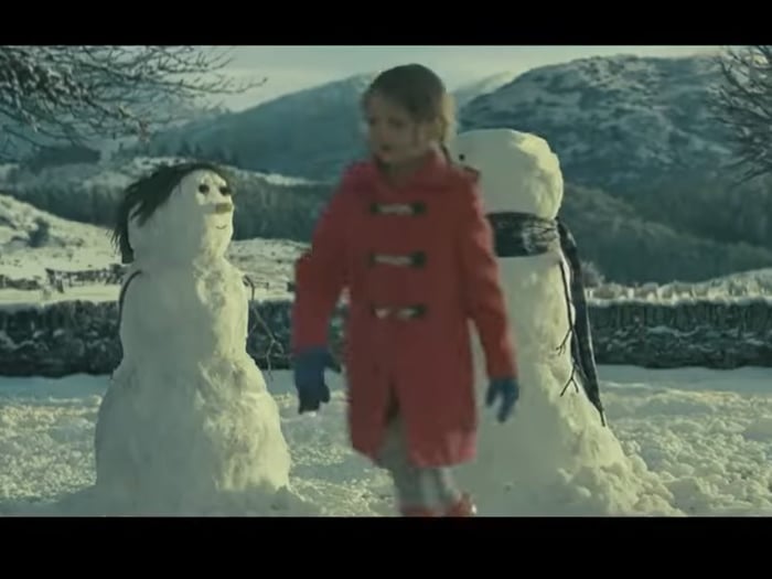 The cover choice - The Power of Love - is absolutely top tier in this one and the epic journey of the snowman to buy a gift for his wife is extremely charming. I had forgotten how good this advert is - channelling the nostalgic vibes of The Snowman into something heartwarming. Rating: 4.5 Jingle Bells 