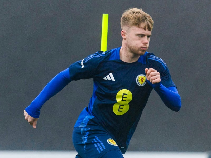 Rewarded for his impressive club form to earn his first international start. Fed off scraps and had only seven touches first-half. A thankless task. Subbed.